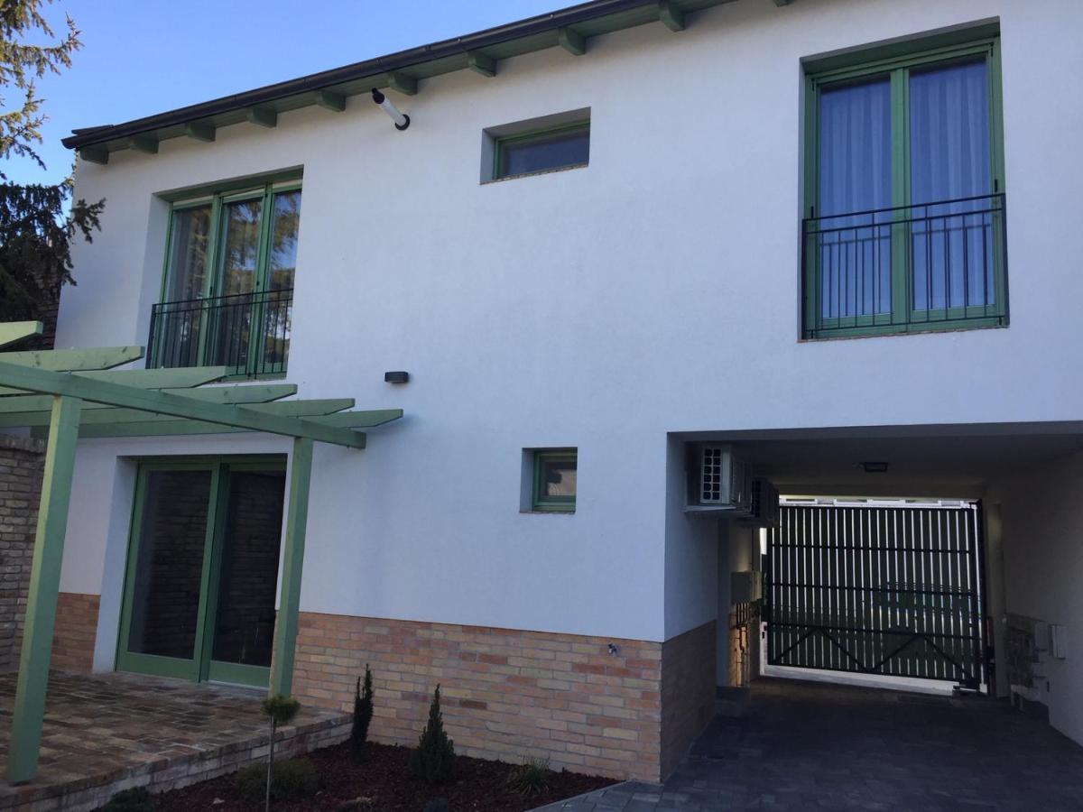 Jókai Apartman Dunafoldvar Exterior foto