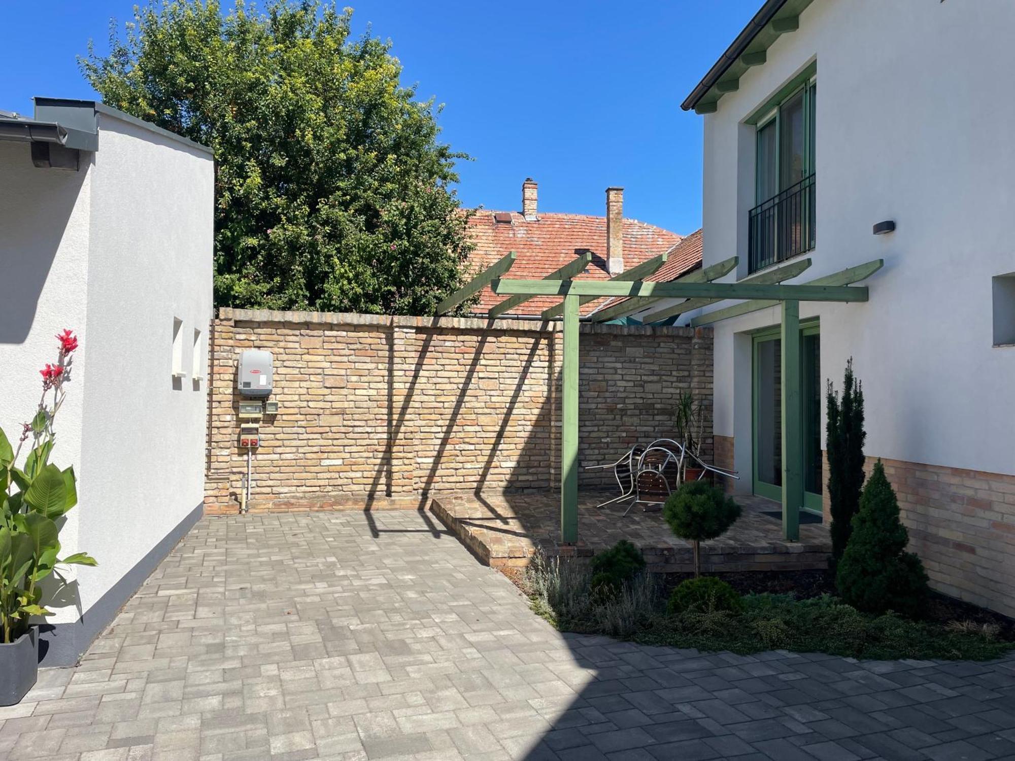 Jókai Apartman Dunafoldvar Exterior foto