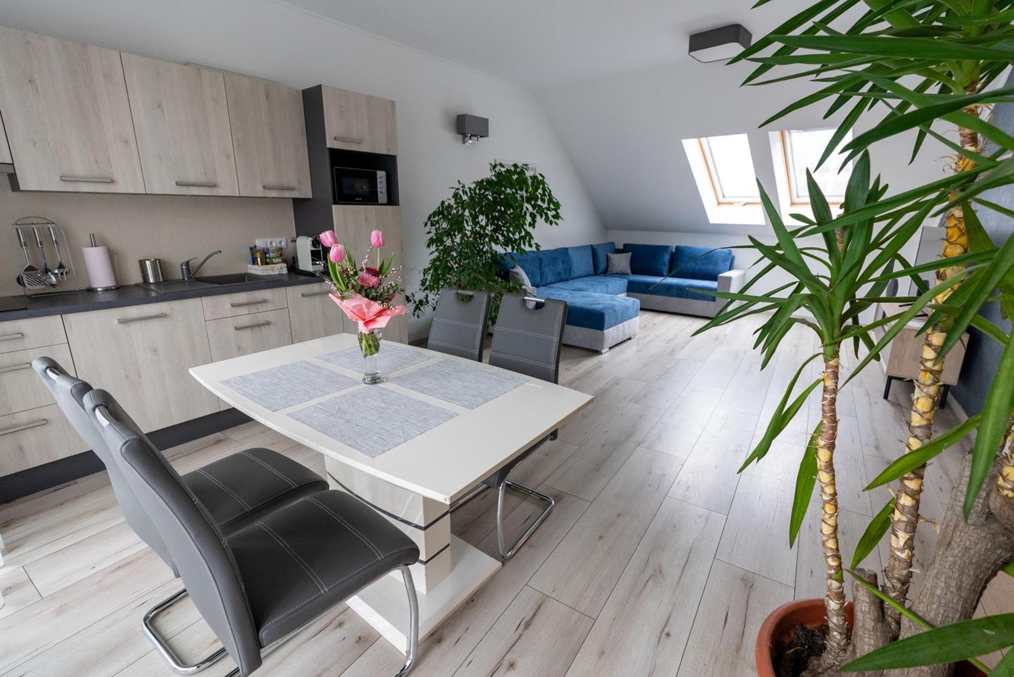 Jókai Apartman Dunafoldvar Exterior foto