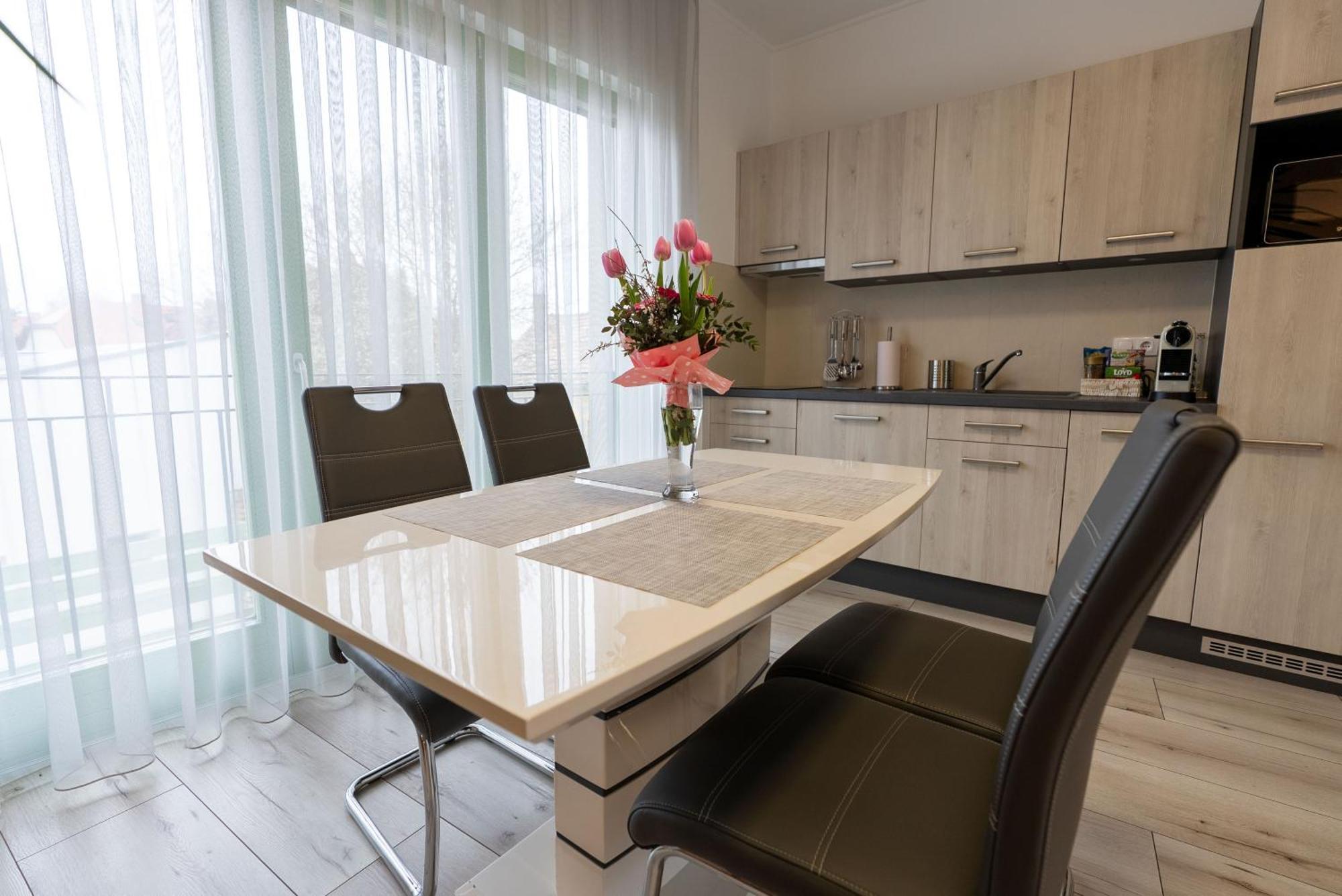 Jókai Apartman Dunafoldvar Exterior foto