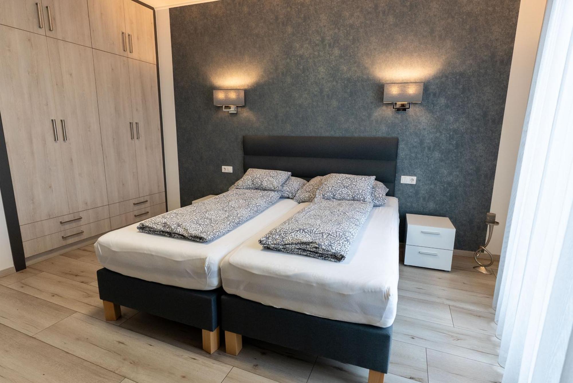 Jókai Apartman Dunafoldvar Exterior foto